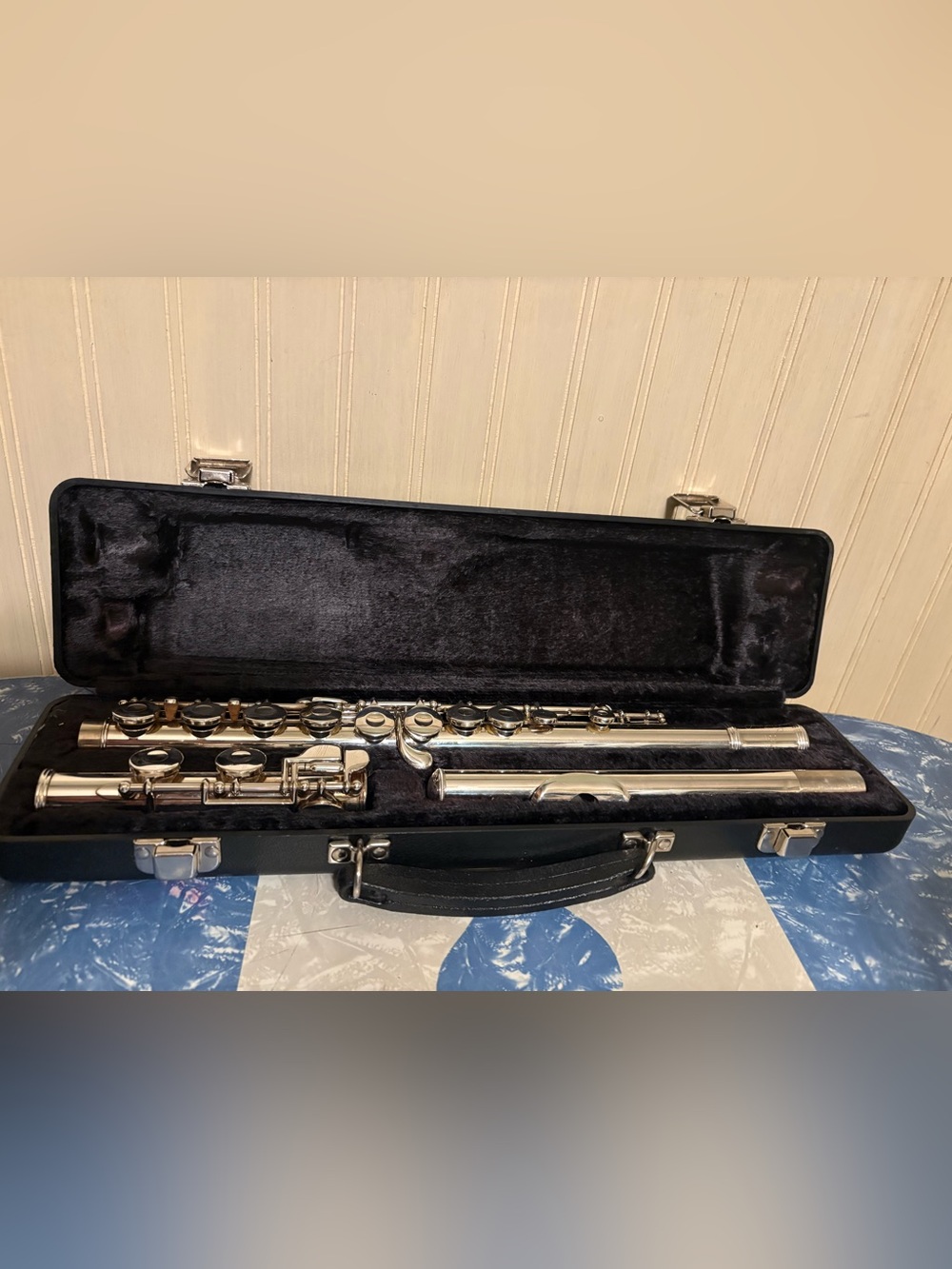 Vintage Armstrong Silver Student Flute Model 102 with Case